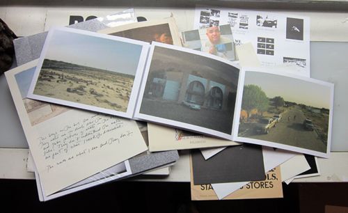 Postcards from America. Jim Goldberg Paolo Pellegrin, Ginger Strand, Mikhael Subotzky, Alec Soth, Susan Meiselas, text.