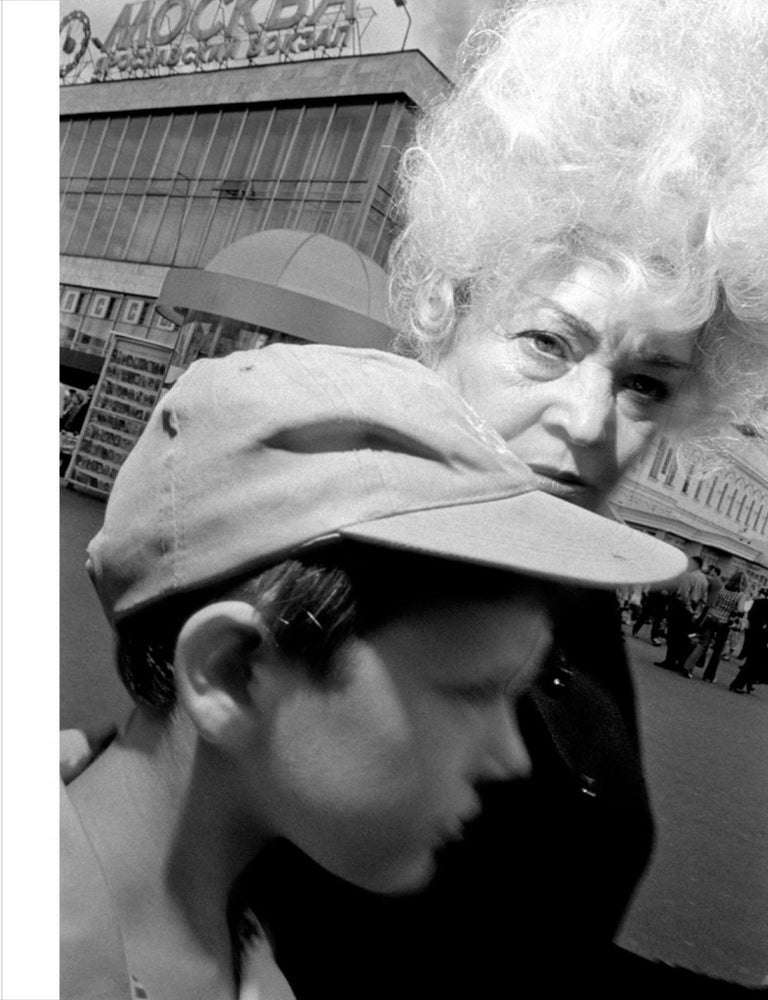 Moscow Terminus. Bruce Gilden.