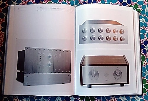 Hi-Fi / The History of High-End Audio Design. Gideon Schwartz.
