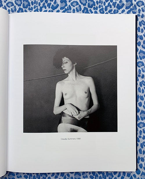 Out of the Shadows : Photographs New York City 1980-1992. Claudia Summers Marcus Leatherdale, Paul Bridgewater, Texts.