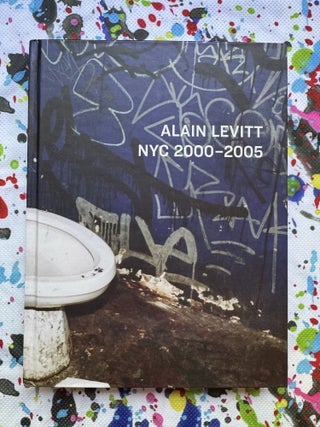 NYC 2000-2005. Alain Levitt.
