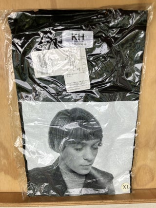 Chloe (3), Black T-Shirt. Kevin Hatt.