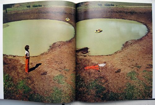 In Between | Guy Bourdin
